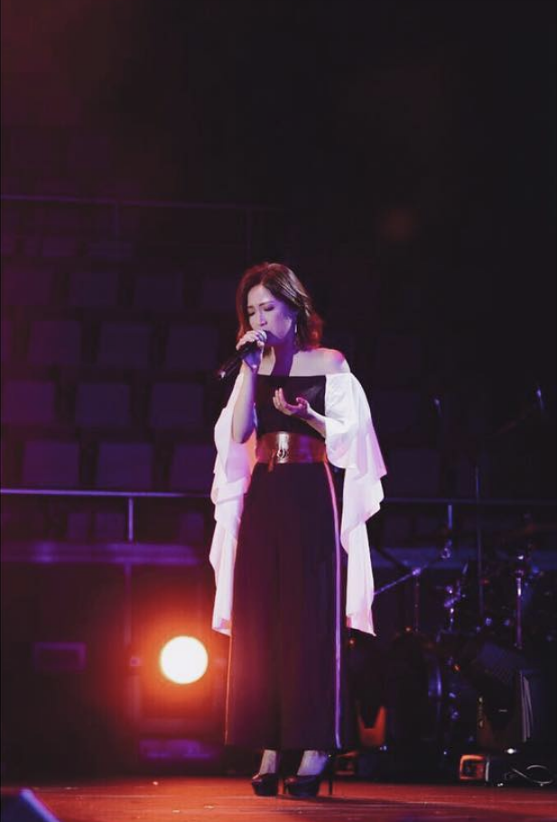 Singer Mischa Ip | echtego